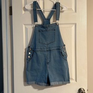 Cute Jean Bibs!